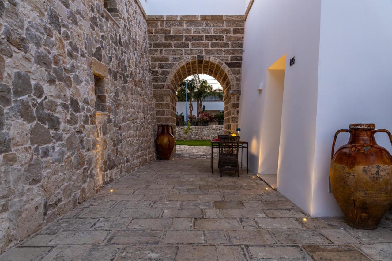 Hotel Dimora Le Site Torre Suda Exterior foto